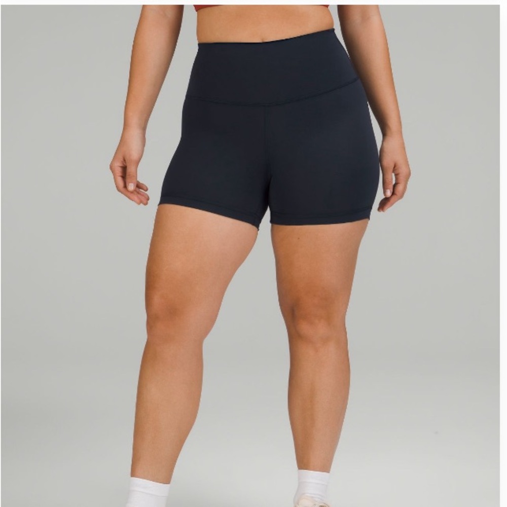 Lululemon Wunder Train High-Rise Contour Fit 4” Short